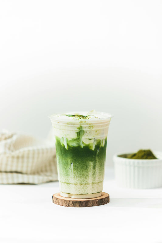 COMMENT PRÉPARER UN MATCHA LATTE CRÉMEUX COMME AU CAFÉ